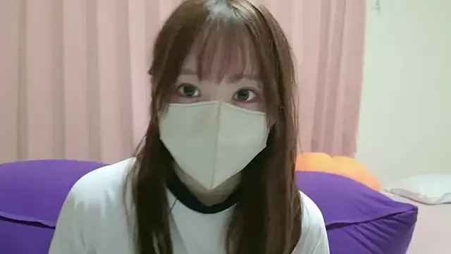 Nataly_Blonde – webcam model profile photo Image 2