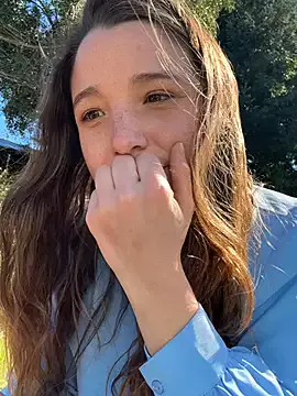 SashaVaughn – webcam model profile photo Image 8