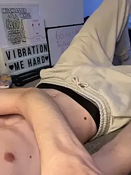 reeves_bae – webcam model profile photo Image 14