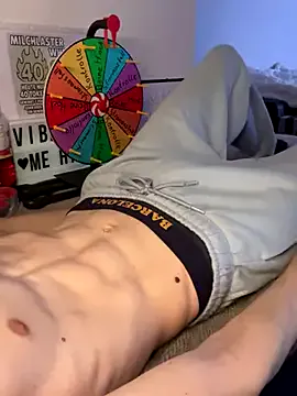 reeves_bae – webcam model profile photo Image 4