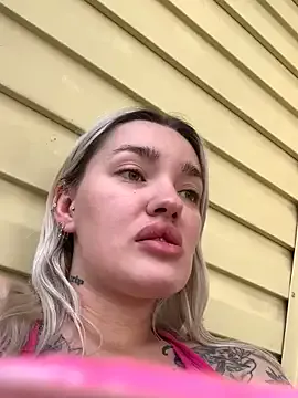 sarabecker – webcam model profile photo Image 11