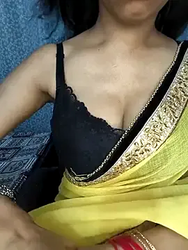 MartinaCroxx – webcam model profile photo Image 2