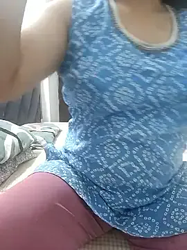 British_EmJess – webcam model profile photo Image 2