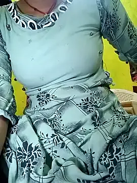 British_EmJess – webcam model profile photo Image 10