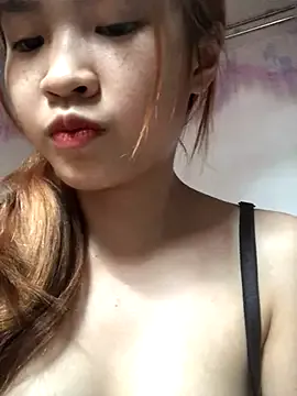 IzuryBlonde – webcam model profile photo Image 8