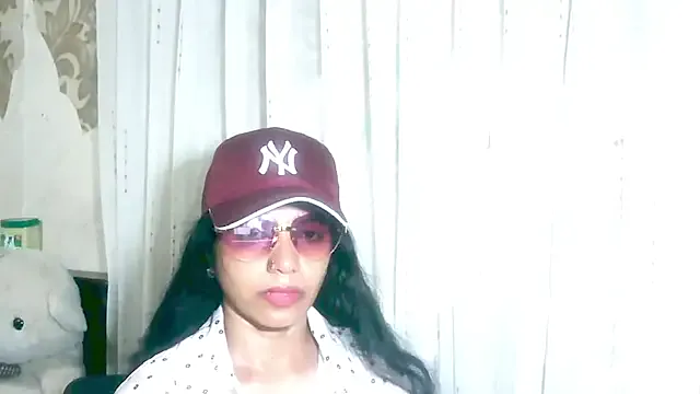 SashaVaughn – webcam model profile photo Image 19