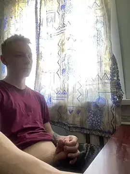 maxkaiden – webcam model profile photo Image 2