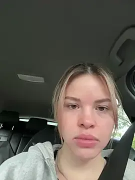 pinkys-slave – webcam model profile photo Image 8