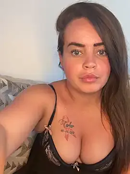 Libely – webcam model profile photo Image 18