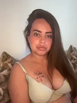 Libely – webcam model profile photo Image 4