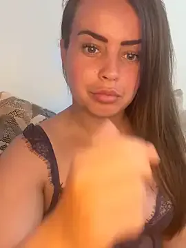 Libely – webcam model profile photo Image 5