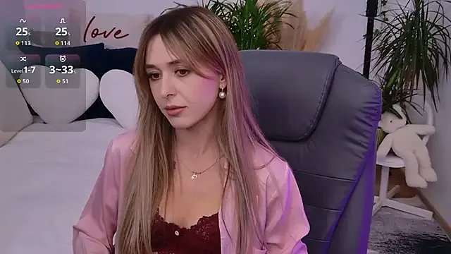 UKRaunchyRobyn – webcam model profile photo Image 8