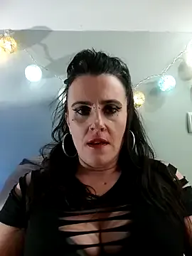 franksalise – webcam model profile photo Image 13