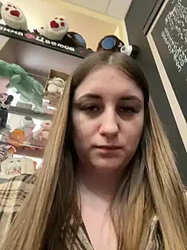 Strawberryyyyik Image 2