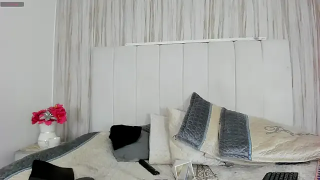 SilviaPastori – webcam model profile photo Image 6