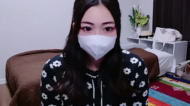 UKRaunchyRobyn – webcam model profile photo Image 12