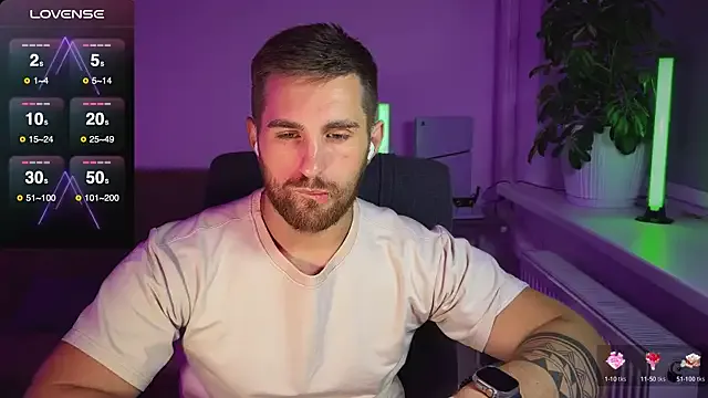 SashaVaughn – webcam model profile photo Image 11