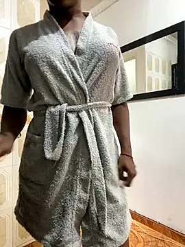 LorrySkye – webcam model profile photo Image 14