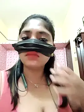 Nataly_Blonde – webcam model profile photo Image 4