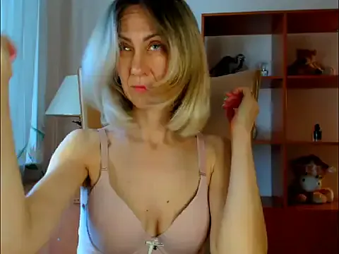 Madison01 – webcam model profile photo Image 6