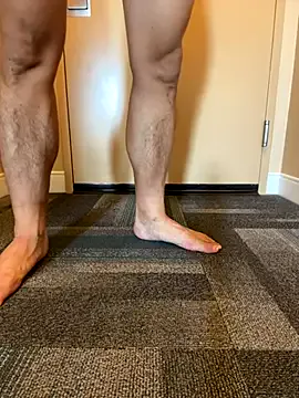 UKRaunchyRobyn – webcam model profile photo Image 14