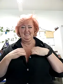 Ellalouisee89 – webcam model profile photo Image 17