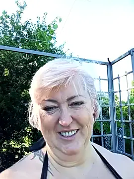 Ellalouisee89 – webcam model profile photo Image 3