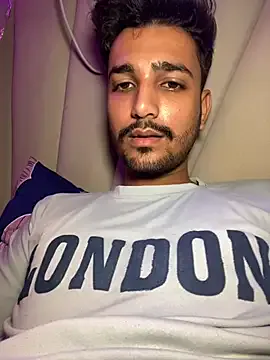 KrissyQueen – webcam model profile photo Image 19