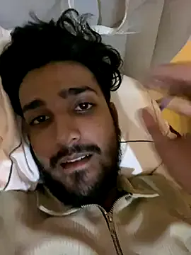 KrissyQueen – webcam model profile photo Image 4