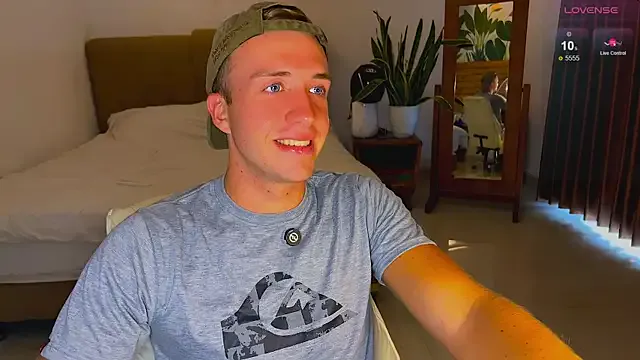 blondeangel_4u2 – webcam model profile photo Image 14