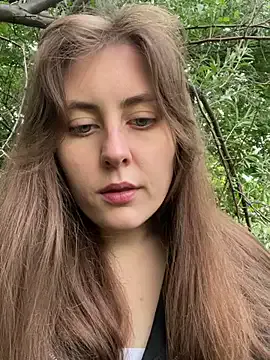 Milforja – webcam model profile photo Image 6