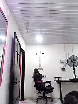 yumiandtsuki – webcam model profile photo Image 2