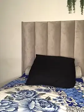 TatianaBlonde – webcam model profile photo Image 4