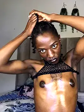 TatianaBlonde – webcam model profile photo Image 6