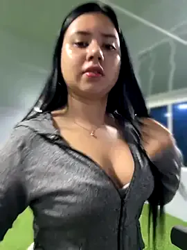 Couple-SQUIRT – webcam model profile photo Image 13