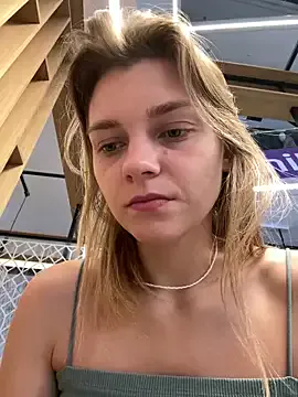 Sandra-a – webcam model profile photo Image 10