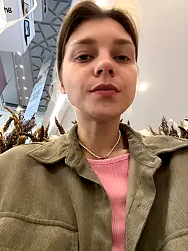 Sandra-a – webcam model profile photo Image 11