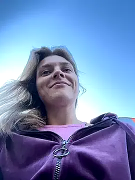 Sandra-a – webcam model profile photo Image 5