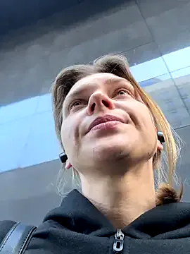 Sandra-a – webcam model profile photo Image 9