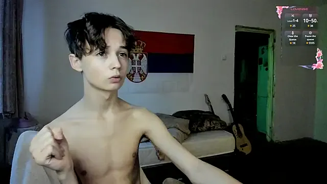 reeves_bae – webcam model profile photo Image 2