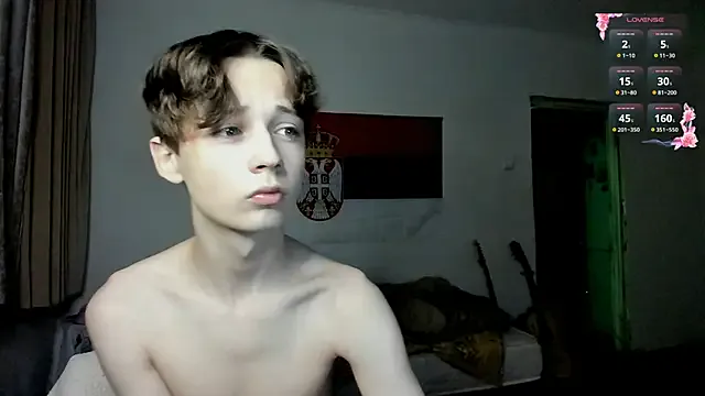 reeves_bae – webcam model profile photo Image 3