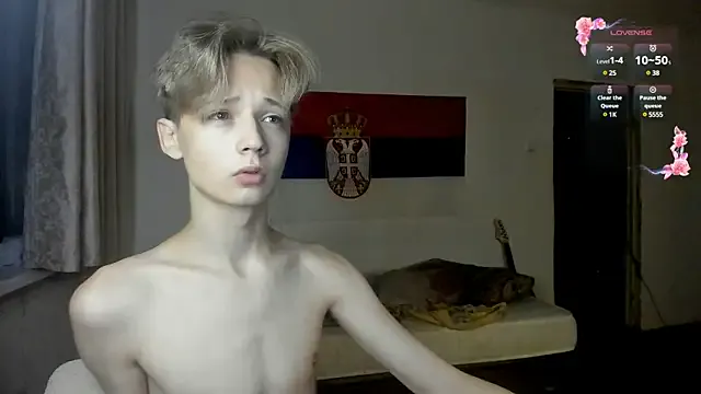 reeves_bae – webcam model profile photo Image 8