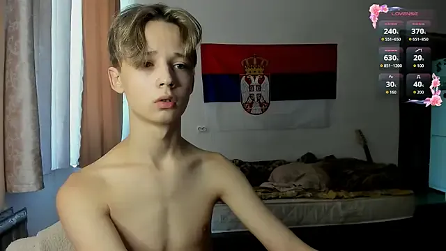 reeves_bae – webcam model profile photo Image 9