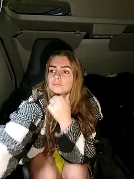 Plohishi2 – webcam model profile photo Image 2