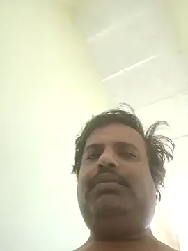 British_EmJess – webcam model profile photo Image 11