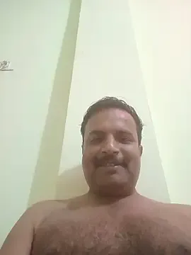 British_EmJess – webcam model profile photo Image 12