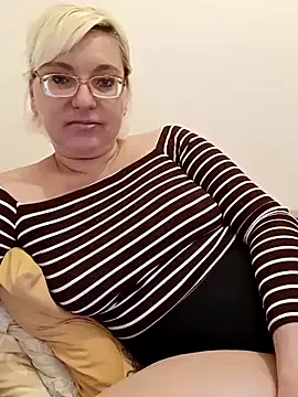 AlisaaAt – webcam model profile photo Image 8