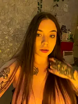 KateDivineUK – webcam model profile photo Image 13