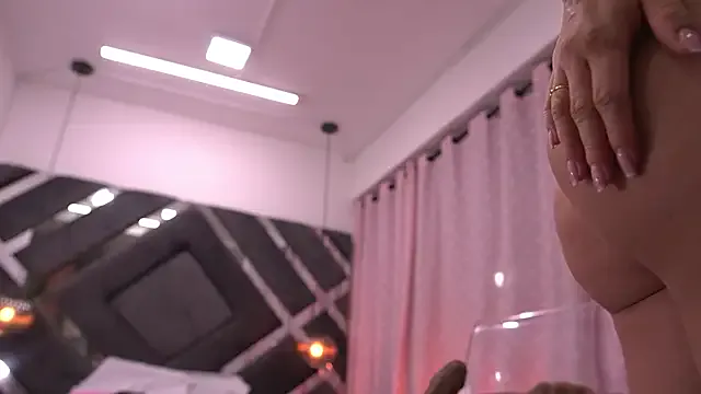 melaniatress – webcam model profile photo Image 8