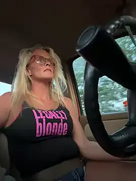 VioletchelseaBabesatation – webcam model profile photo Image 2